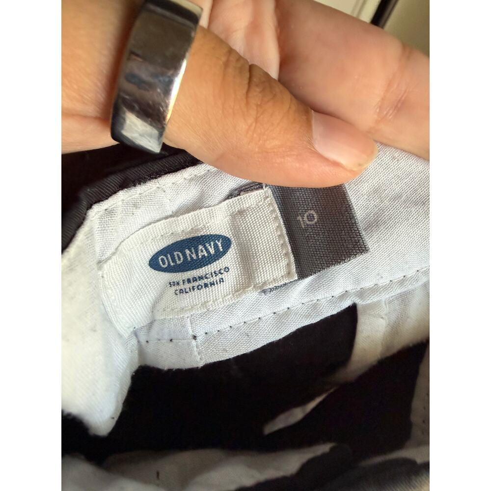 Old Navy Black Chino Shorts Women’s Size 10 Classic Preppy Summer - Picture 3 of 3